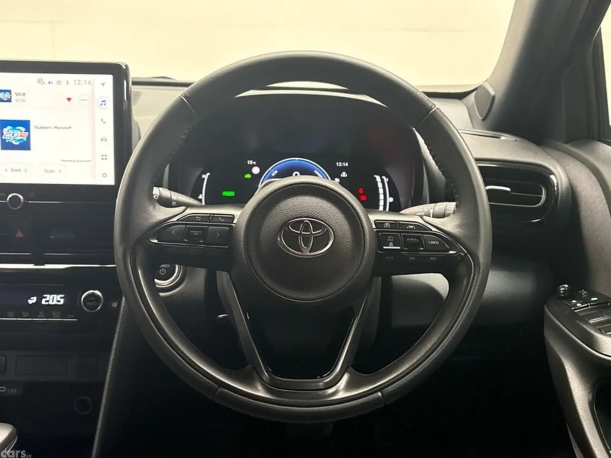Toyota Yaris Cross Hatchback, Petrol Hybrid, 2026, Black