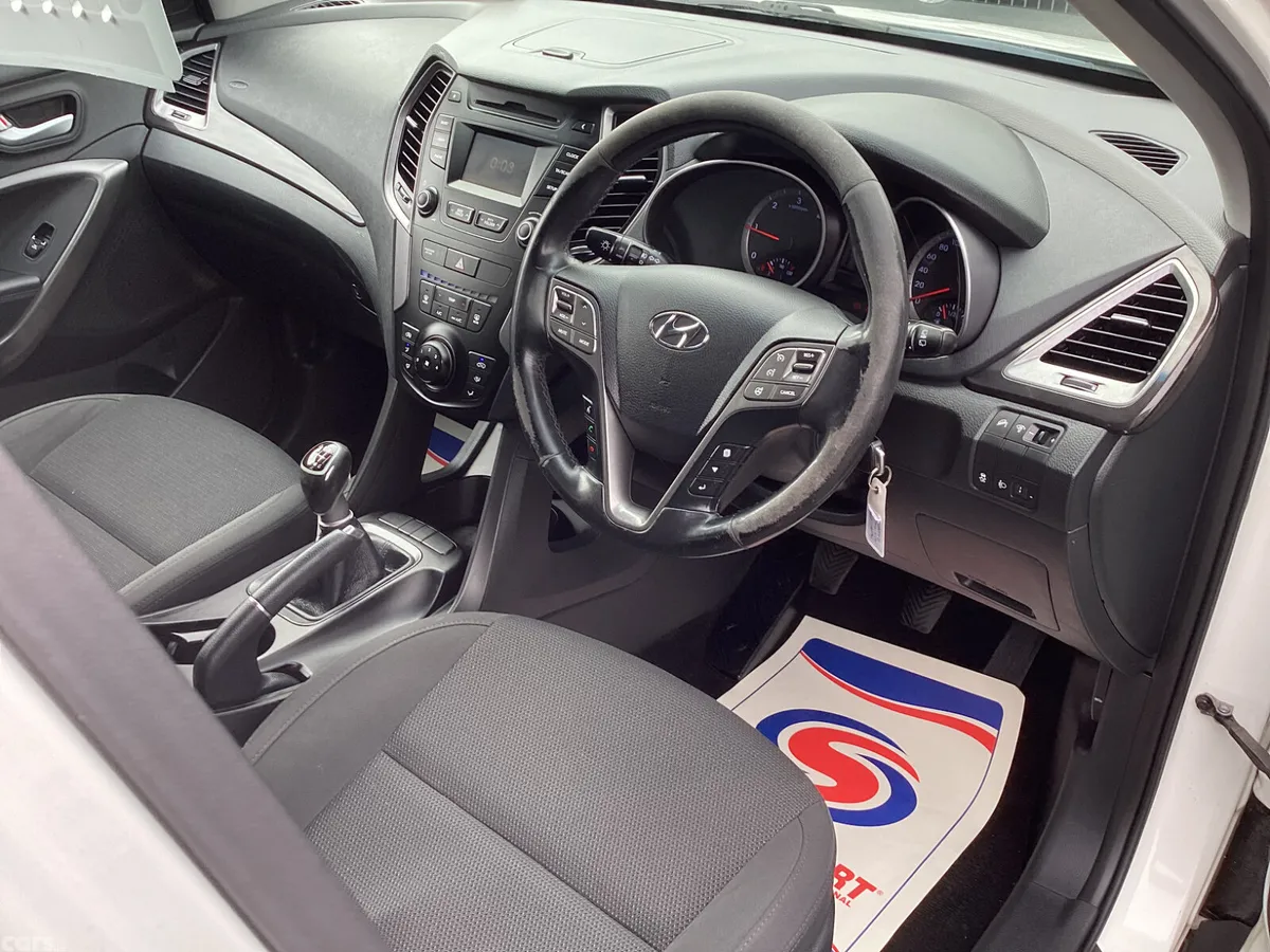 Hyundai Santa Fe SUV, Diesel, 2014, White