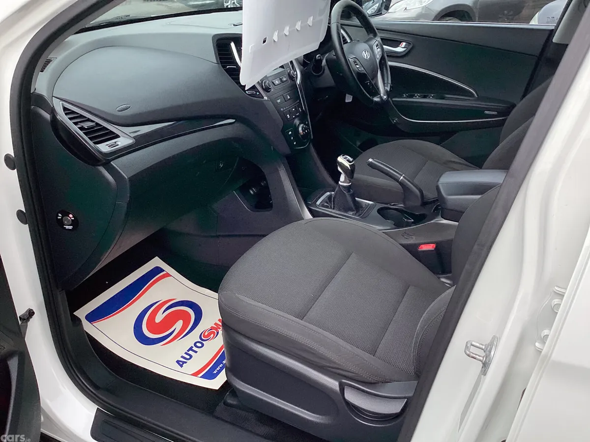 Hyundai Santa Fe SUV, Diesel, 2014, White