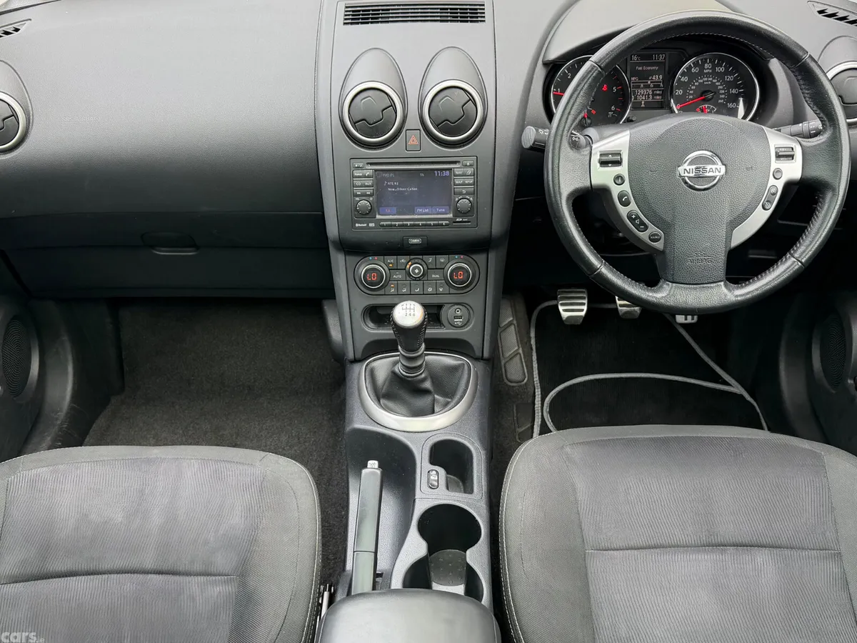 Nissan Qashqai Hatchback, Diesel, 2012, Grey