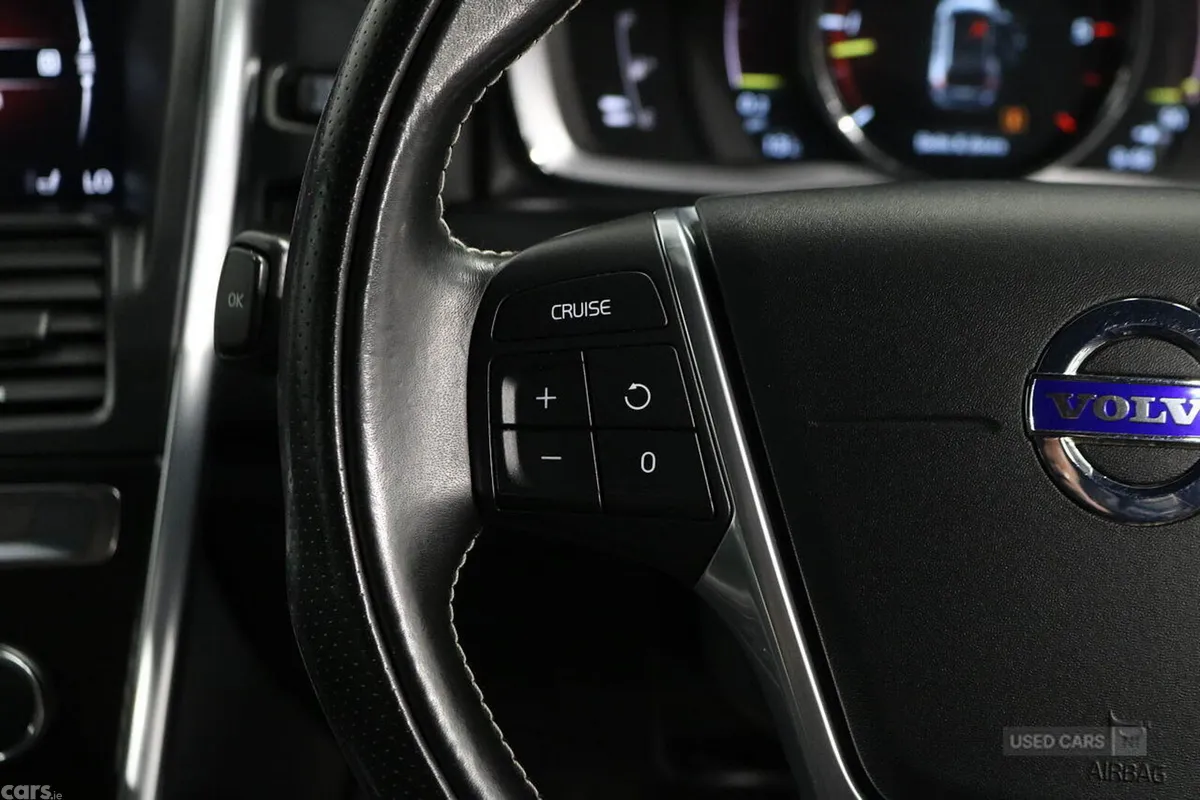 Volvo XC60 SUV, Diesel, 2017, Grey