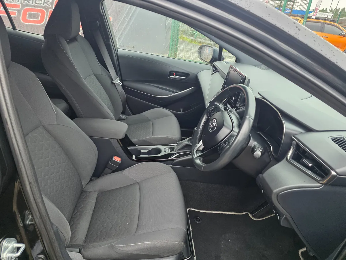 Toyota Corolla Hatchback, Petrol Hybrid, 2021, Black