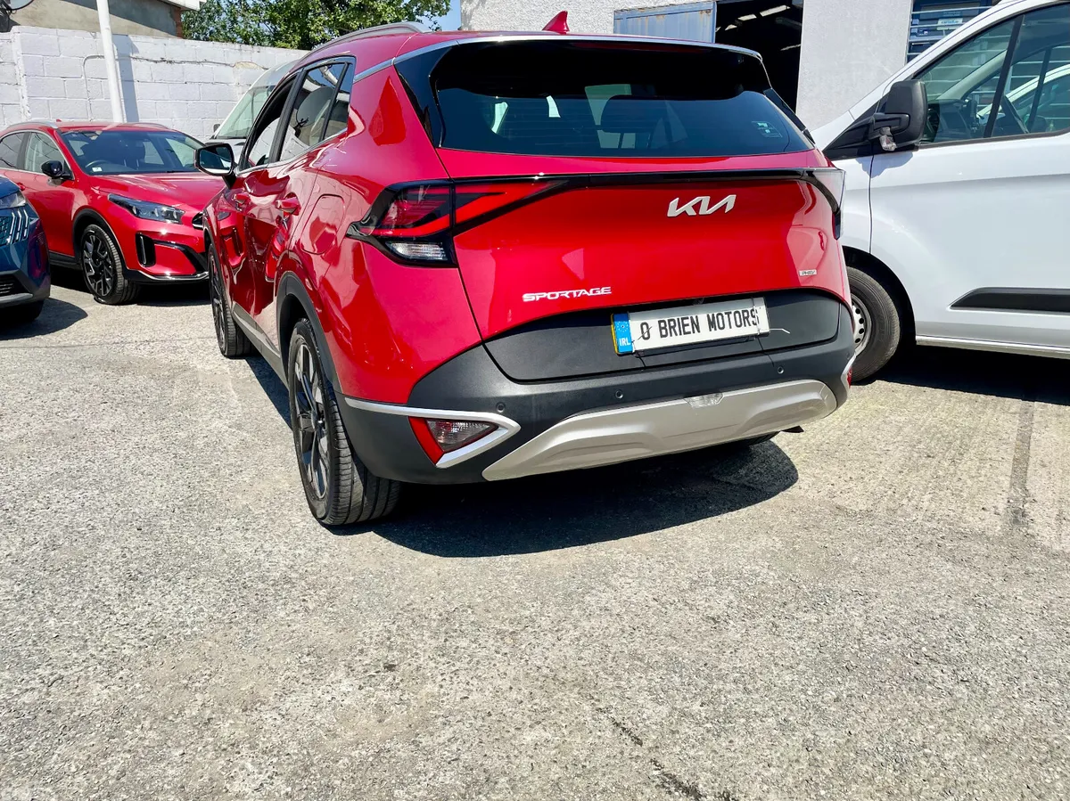 Kia Sportage SUV, Petrol Plug-in Hybrid, 2024, Red