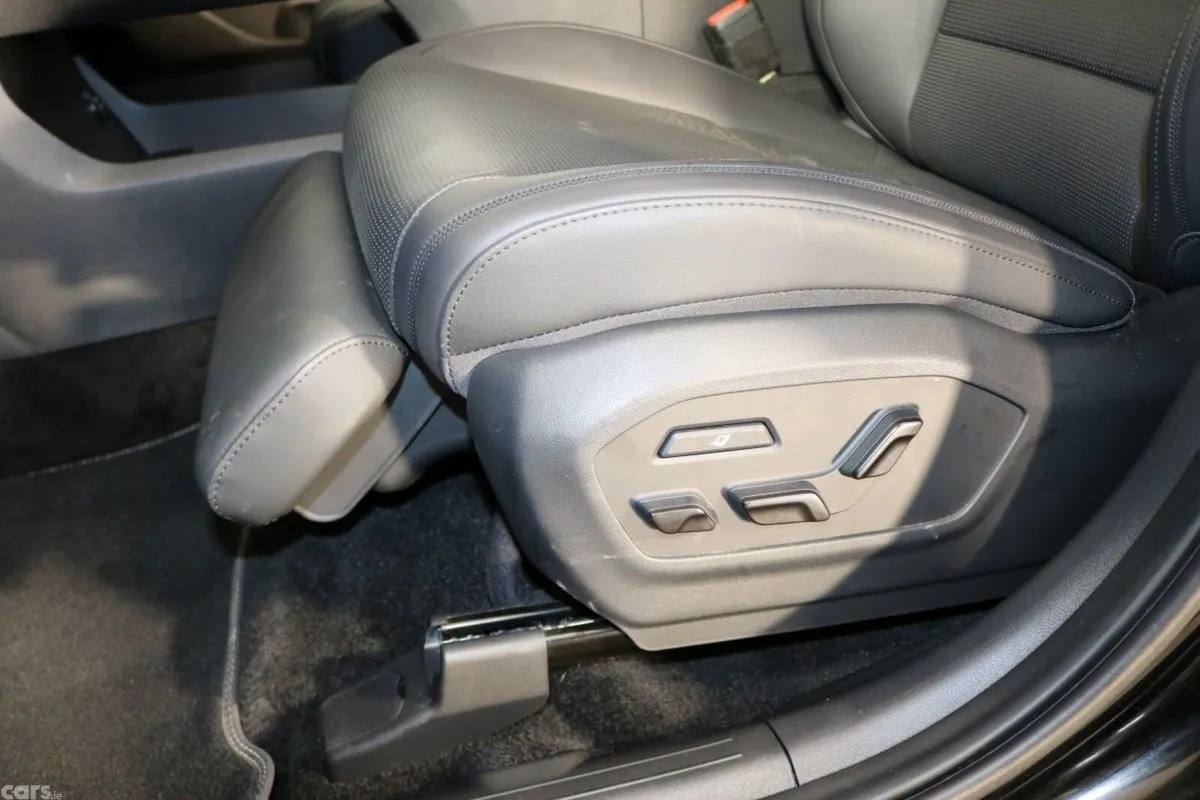 Hyundai Santa Fe SUV, Petrol Plug-in Hybrid, 2025, Black