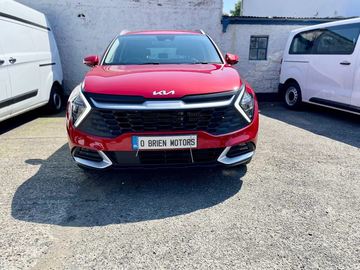 Kia Sportage SUV, Petrol Plug-in Hybrid, 2024, Red