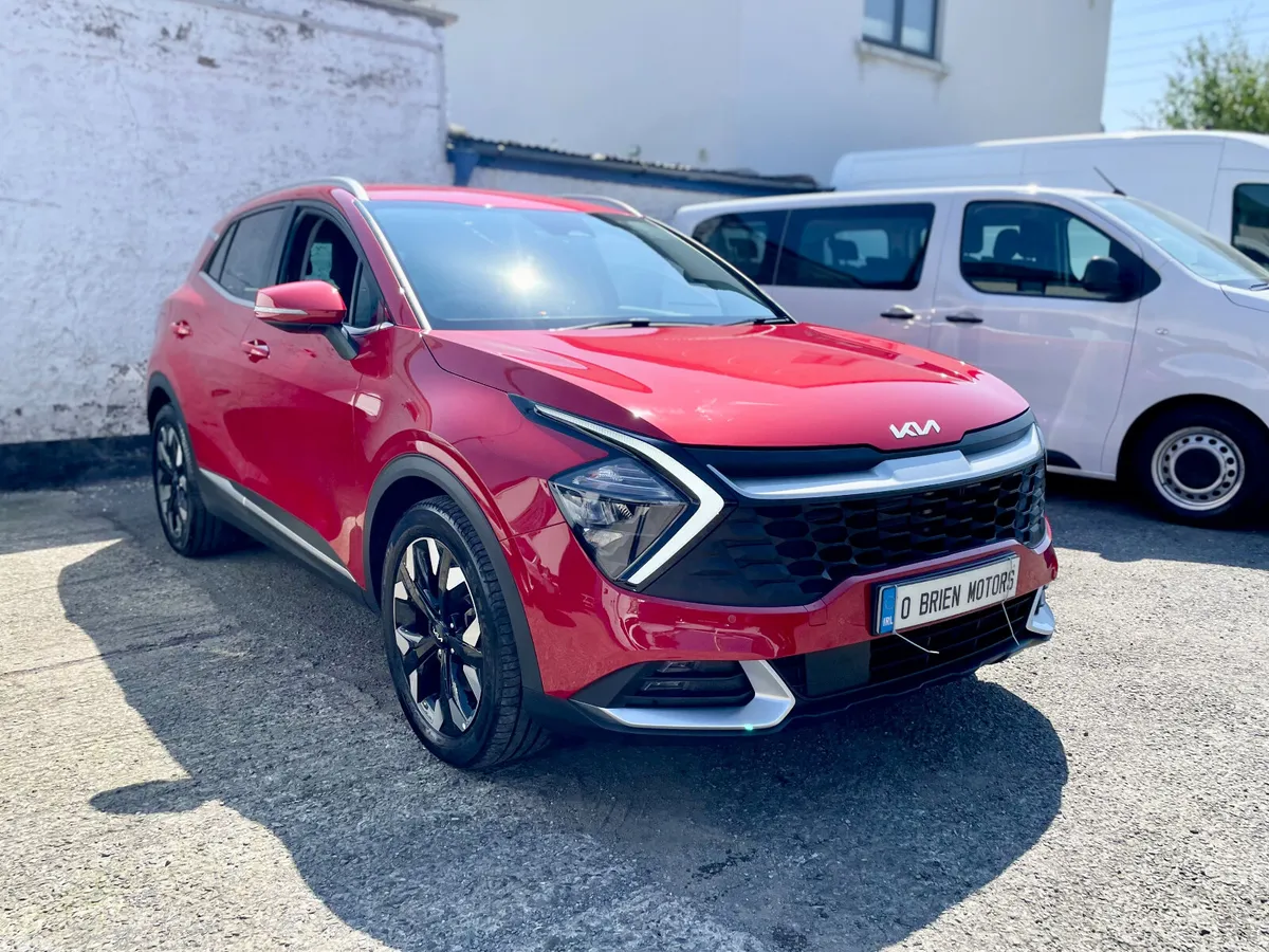 Kia Sportage SUV, Petrol Plug-in Hybrid, 2024, Red
