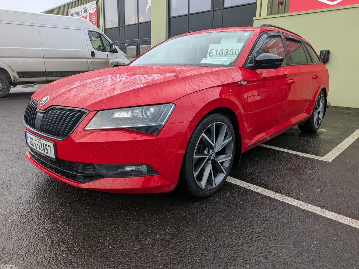 Skoda Superb Hatchback, Diesel, 2018, Red