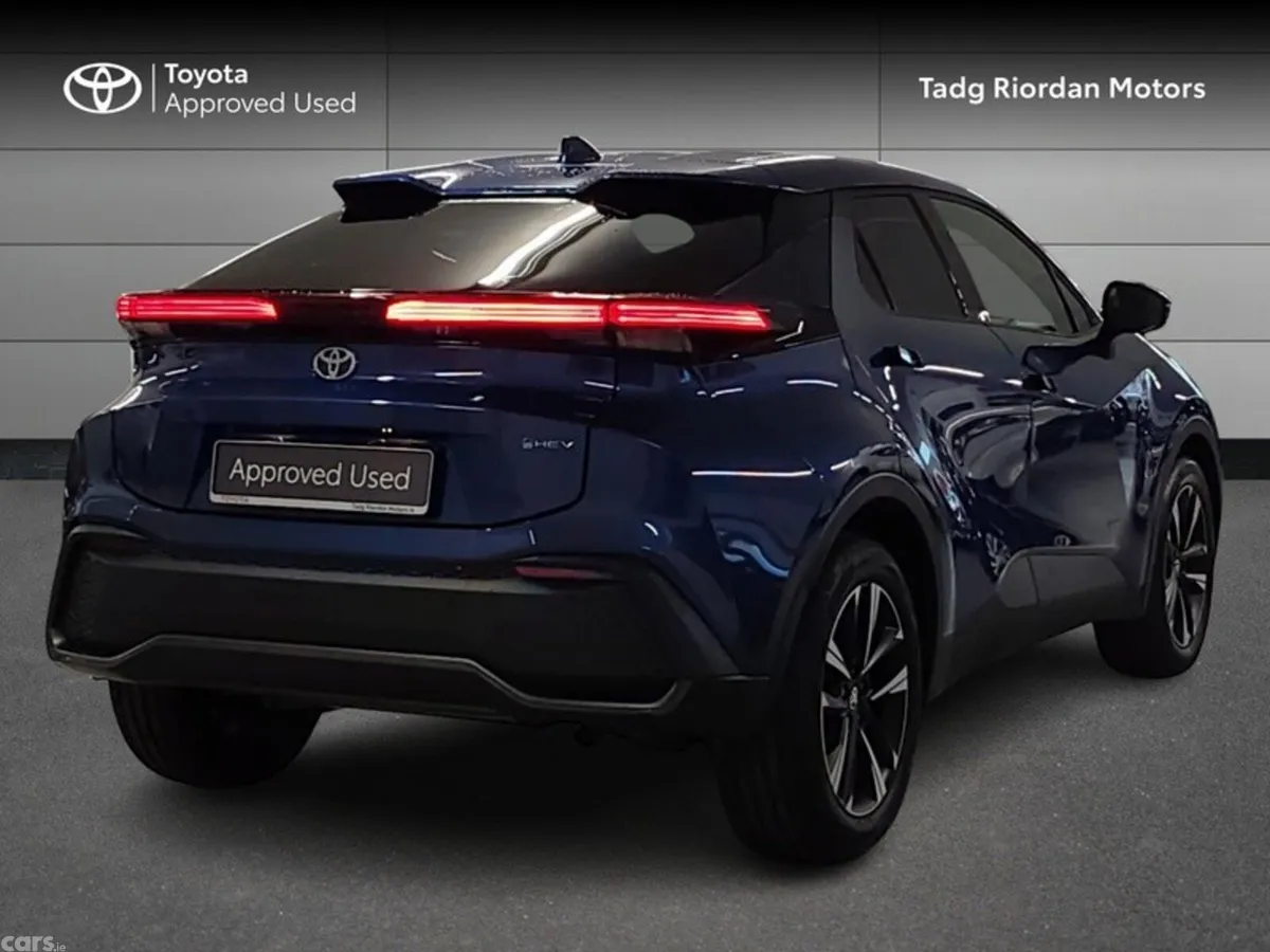 Toyota C-HR SUV, Petrol Hybrid, 2026, Blue