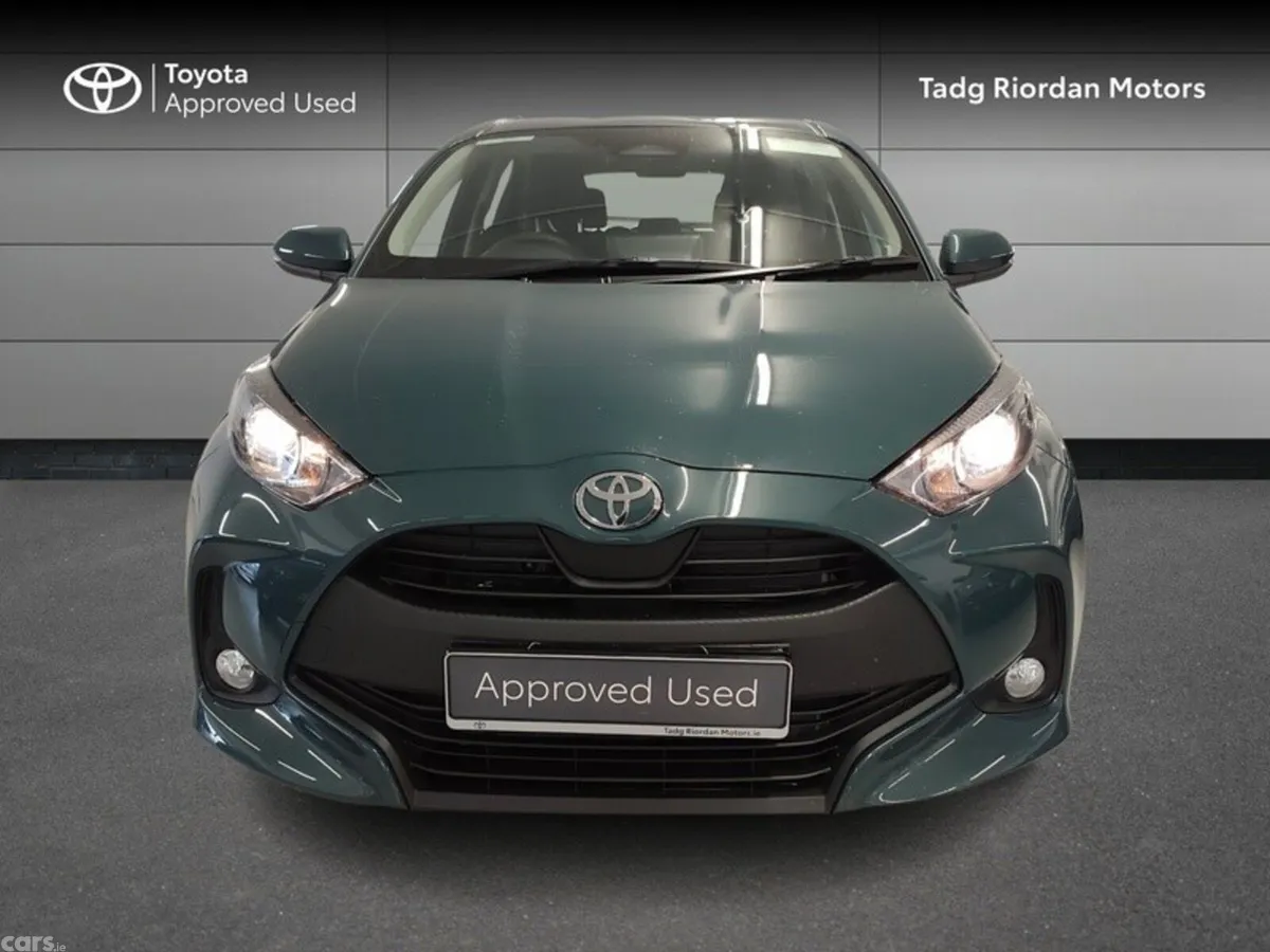 Toyota Yaris Hatchback, Petrol Hybrid, 2026, Green