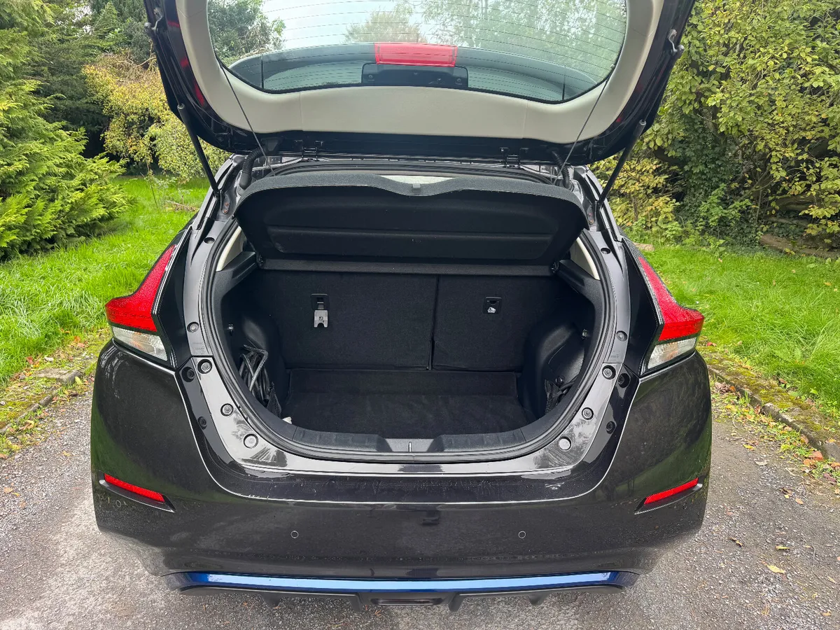 Nissan Leaf Hatchback, Electric, 2018, Black