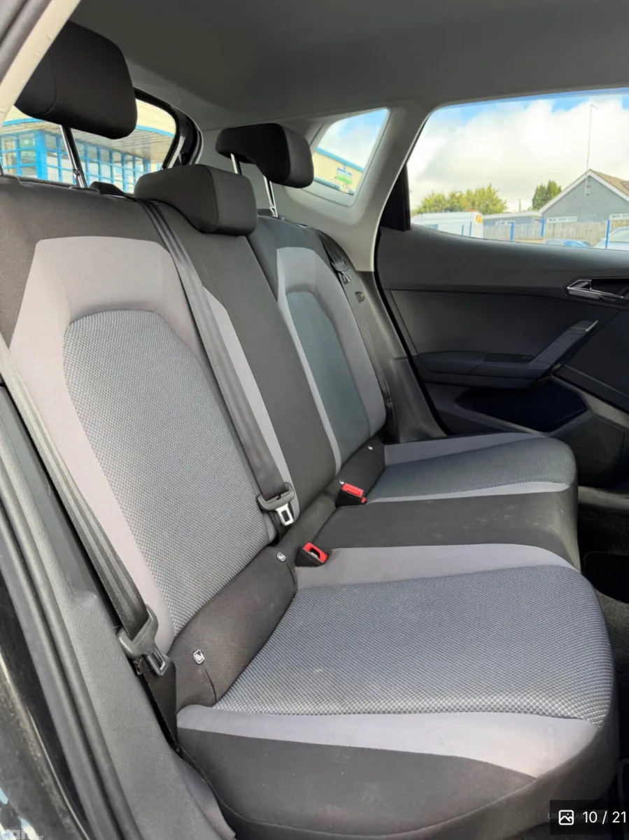 SEAT Arona SUV, Diesel, 2019, Black