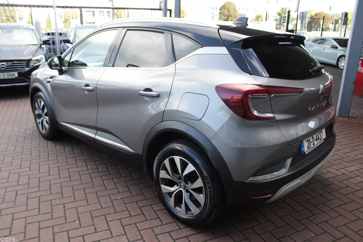 Renault Captur Hatchback, Petrol Plug-in Hybrid, 2021, Grey
