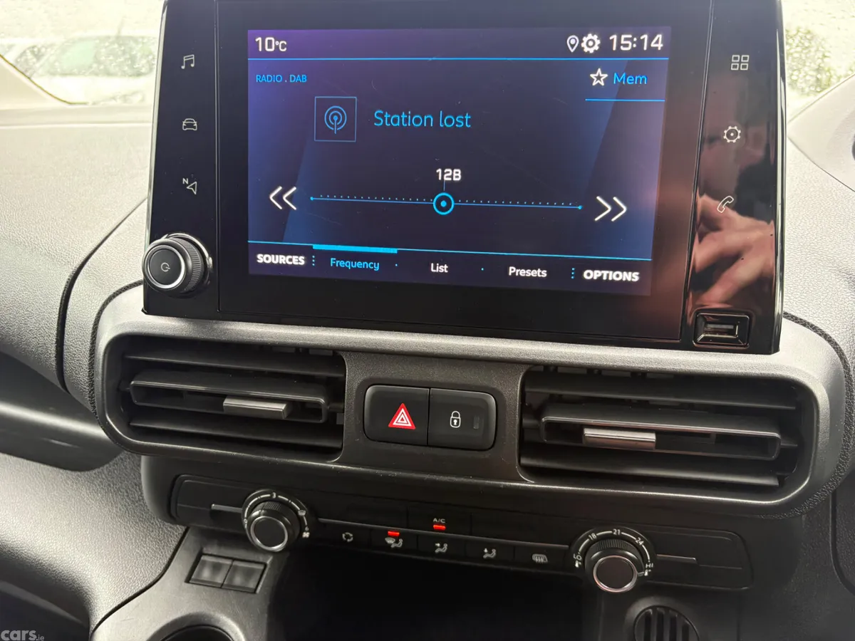 Peugeot Partner MPV, Diesel, 2020, White