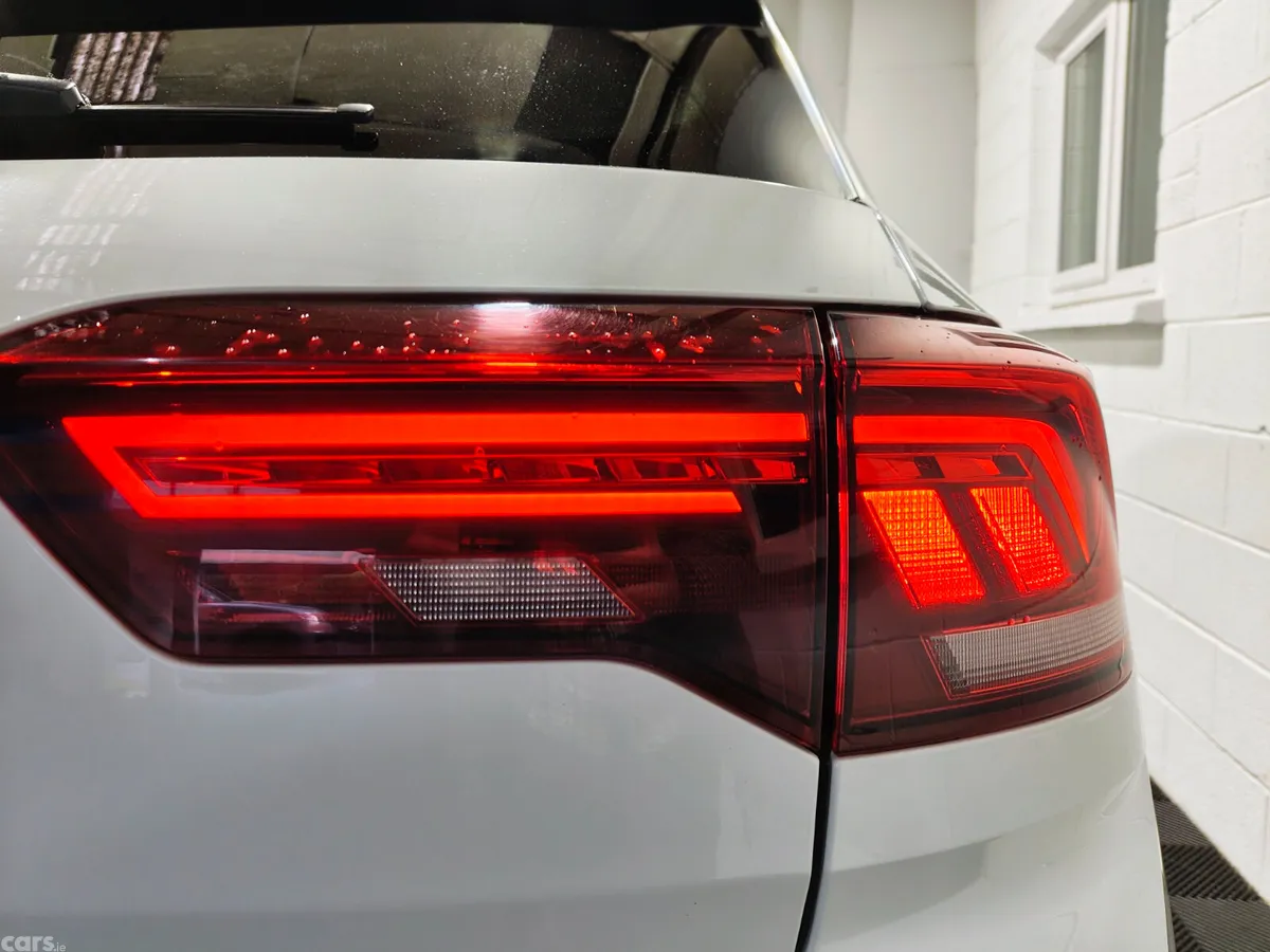 Volkswagen T-Roc SUV, Petrol, 2023, White