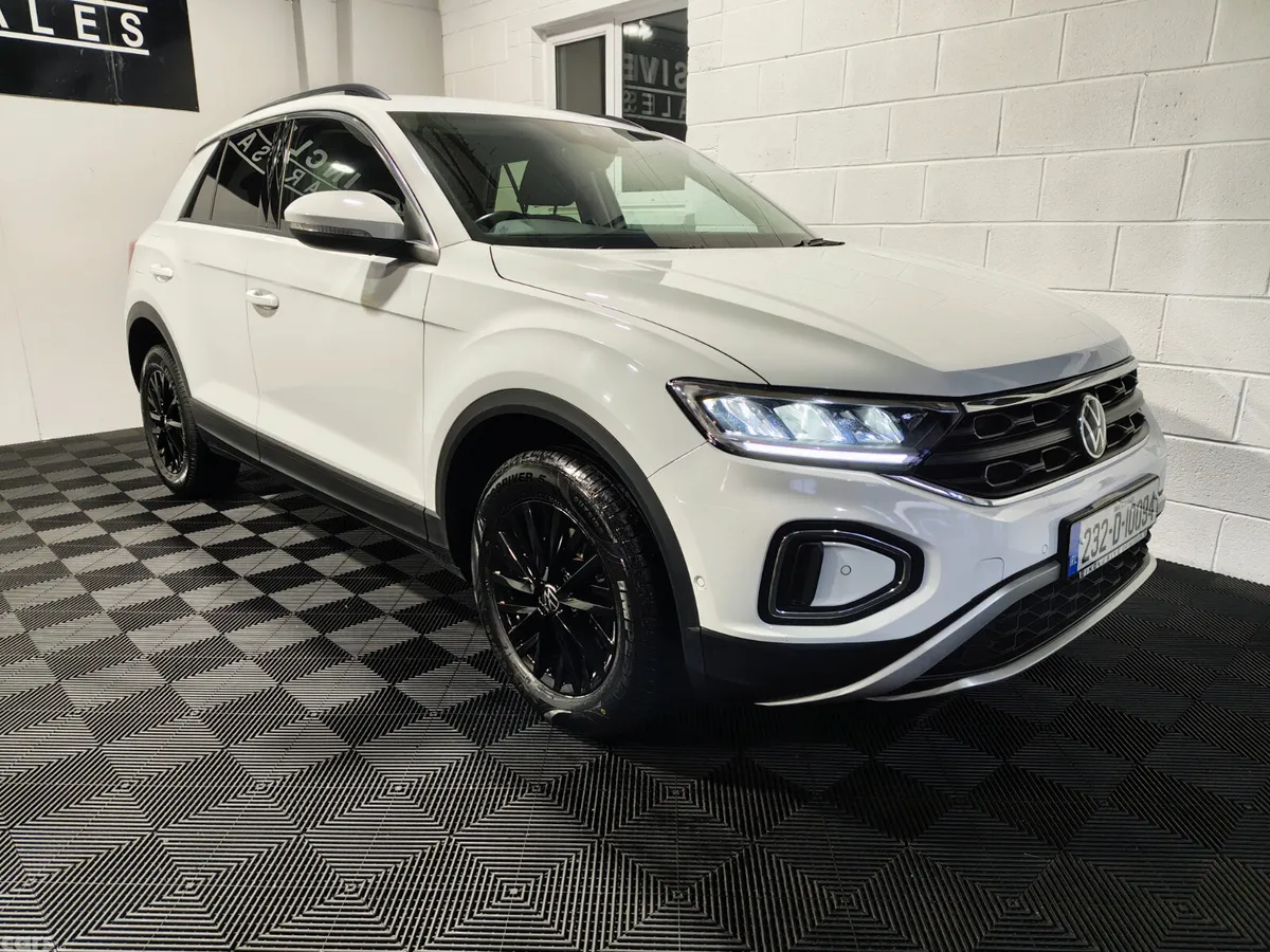 Volkswagen T-Roc SUV, Petrol, 2023, White