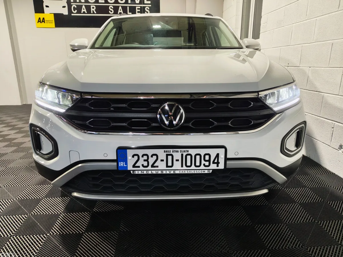 Volkswagen T-Roc SUV, Petrol, 2023, White