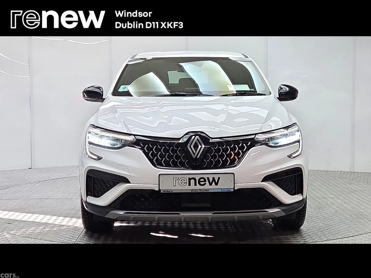 Renault Arkana Hatchback, Petrol Hybrid, 2025, White