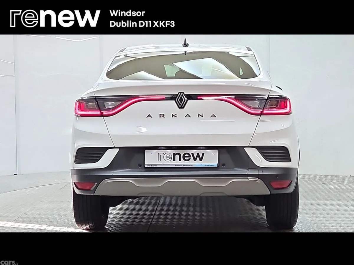 Renault Arkana Hatchback, Petrol Hybrid, 2025, White