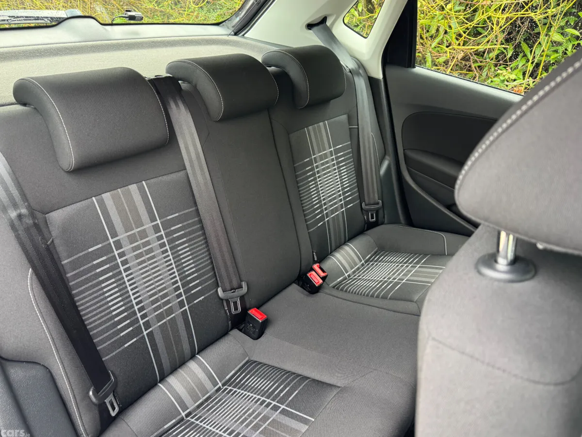 Volkswagen Polo Hatchback, Petrol, 2015, Grey