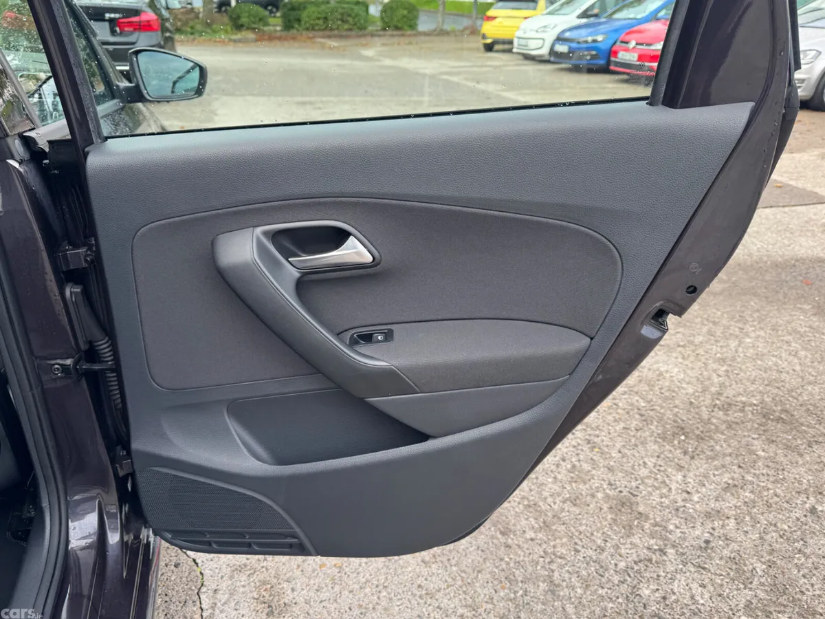 Volkswagen Polo Hatchback, Petrol, 2015, Grey