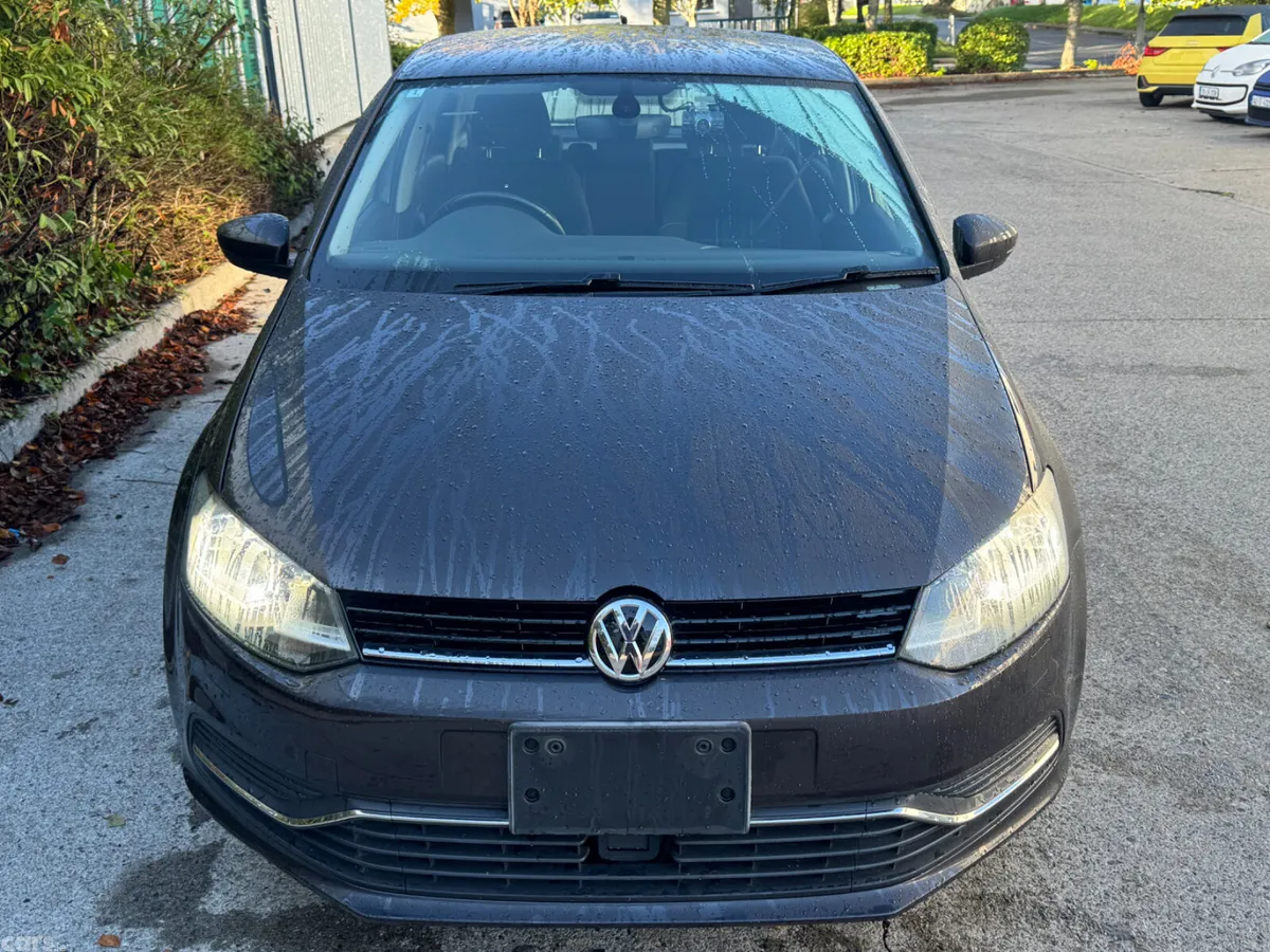 Volkswagen Polo Hatchback, Petrol, 2015, Grey