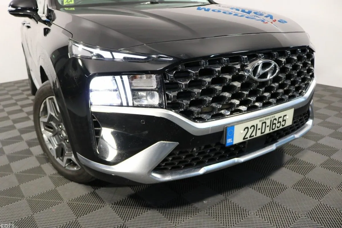 Hyundai Santa Fe SUV, Petrol Plug-in Hybrid, 2022, Black