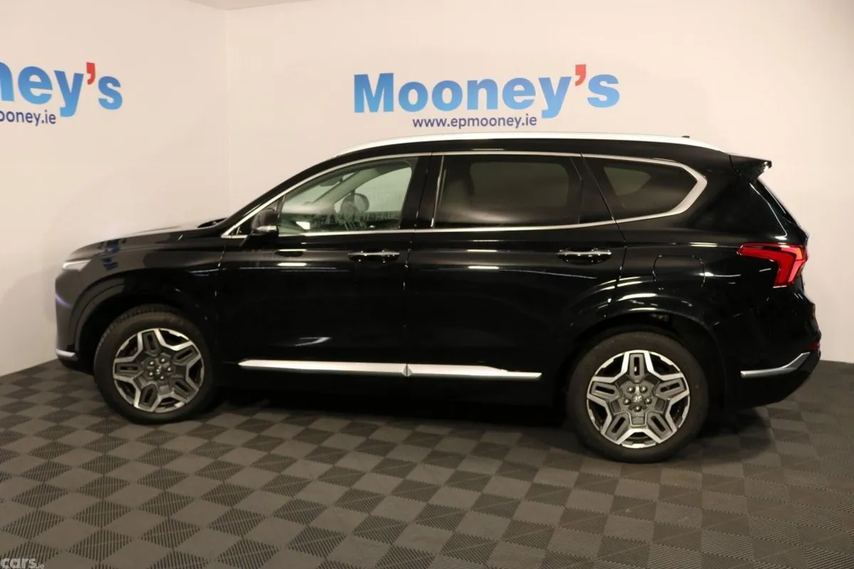 Hyundai Santa Fe SUV, Petrol Plug-in Hybrid, 2022, Black