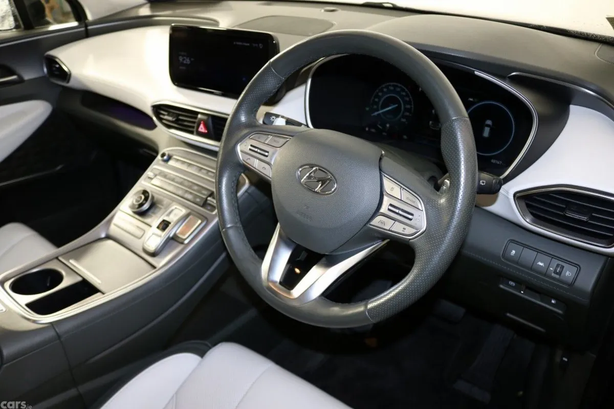 Hyundai Santa Fe SUV, Petrol Plug-in Hybrid, 2022, Black