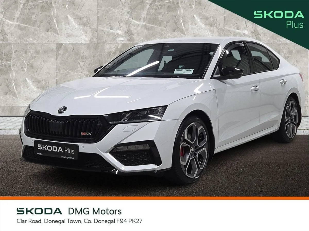 Skoda Octavia Saloon, Diesel, 2024, White