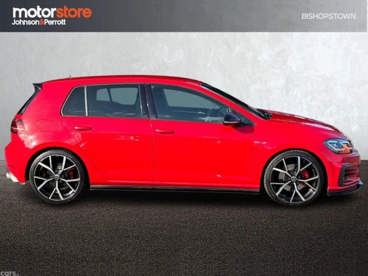 Volkswagen Golf Hatchback, Petrol, 2019, Red