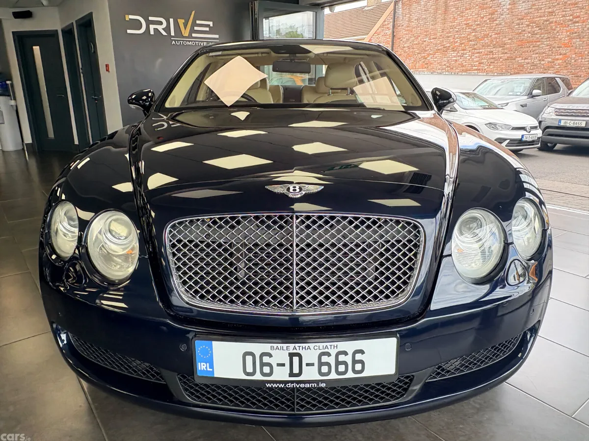 Bentley Flying Spur Saloon, Petrol, 2006, Blue