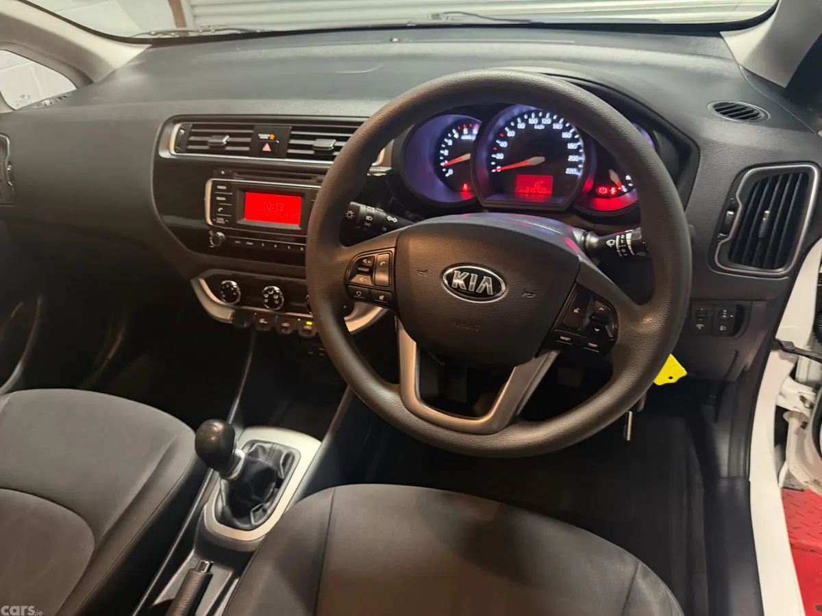 Kia Rio Hatchback, Diesel, 2016, White