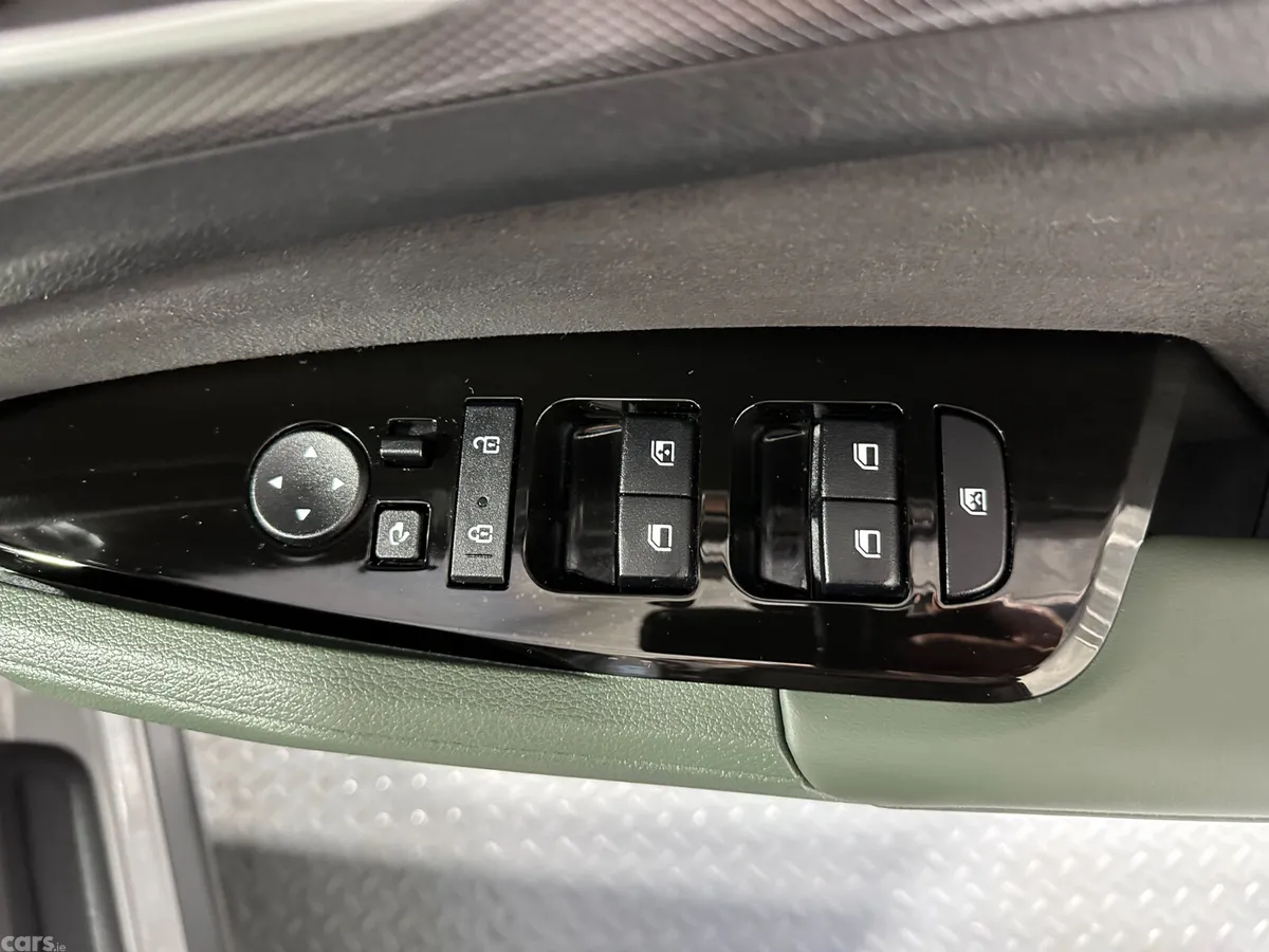 Kia Sportage SUV, Petrol Hybrid, 2024, Grey