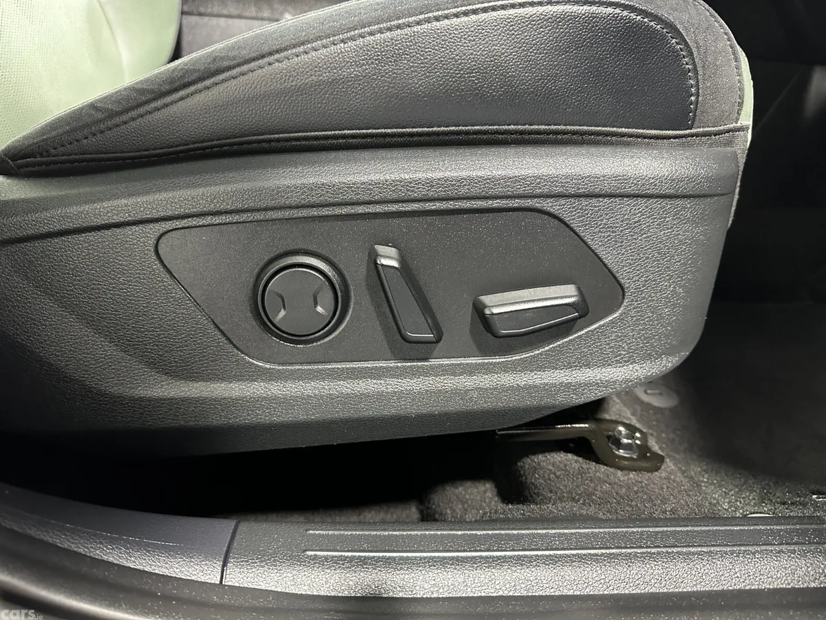 Kia Sportage SUV, Petrol Hybrid, 2024, Grey