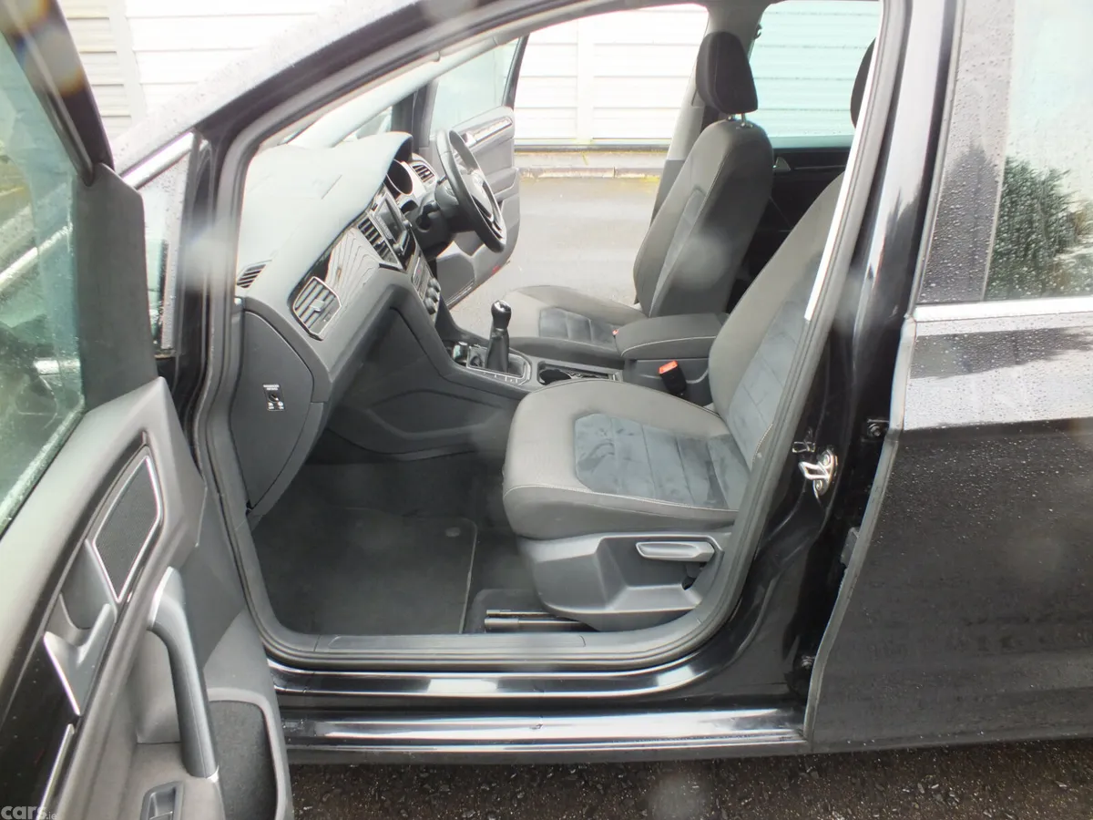 Volkswagen Golf Estate, Diesel, 2017, Black