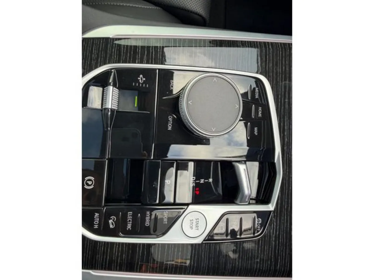 BMW X5 SUV, Petrol Plug-in Hybrid, 2025, Black