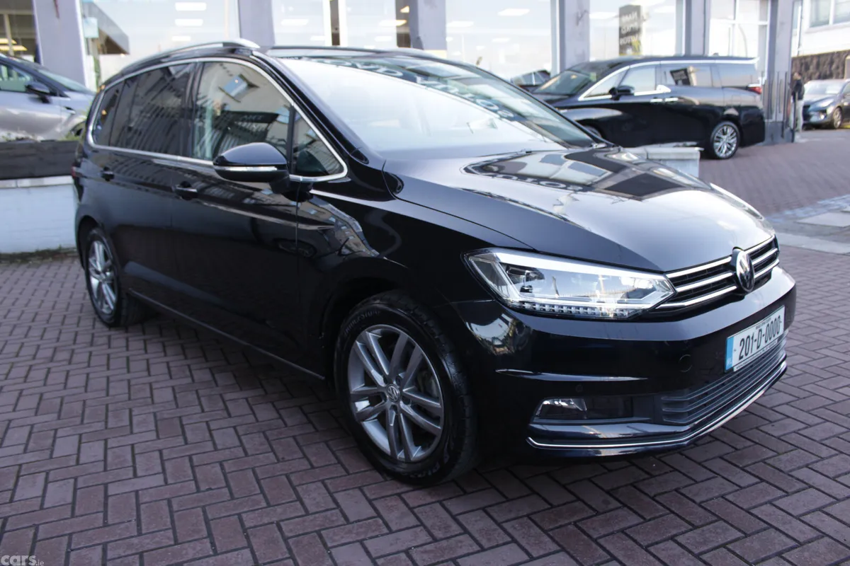 Volkswagen Touran MPV, Diesel, 2020, Black