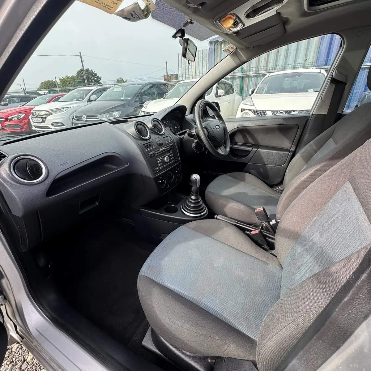 Ford Fiesta Hatchback, Petrol, 2006, Silver