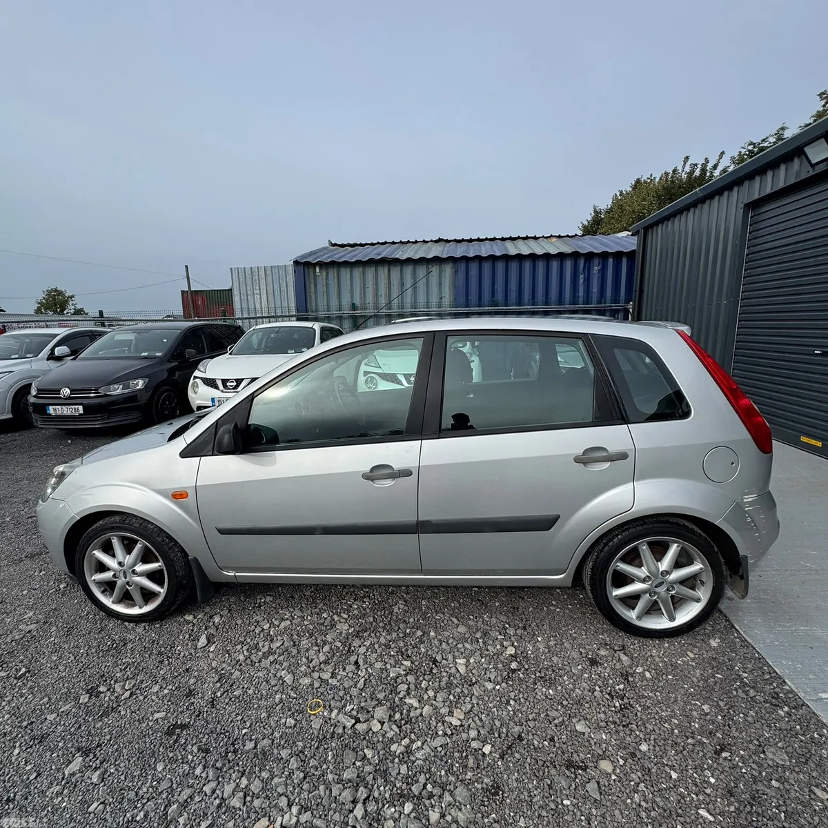 Ford Fiesta Hatchback, Petrol, 2006, Silver