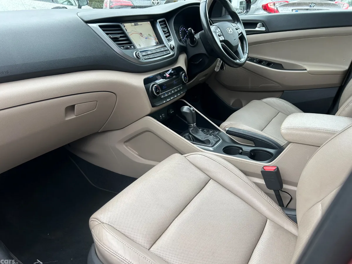 Hyundai Tucson SUV, Diesel, 2017, Red