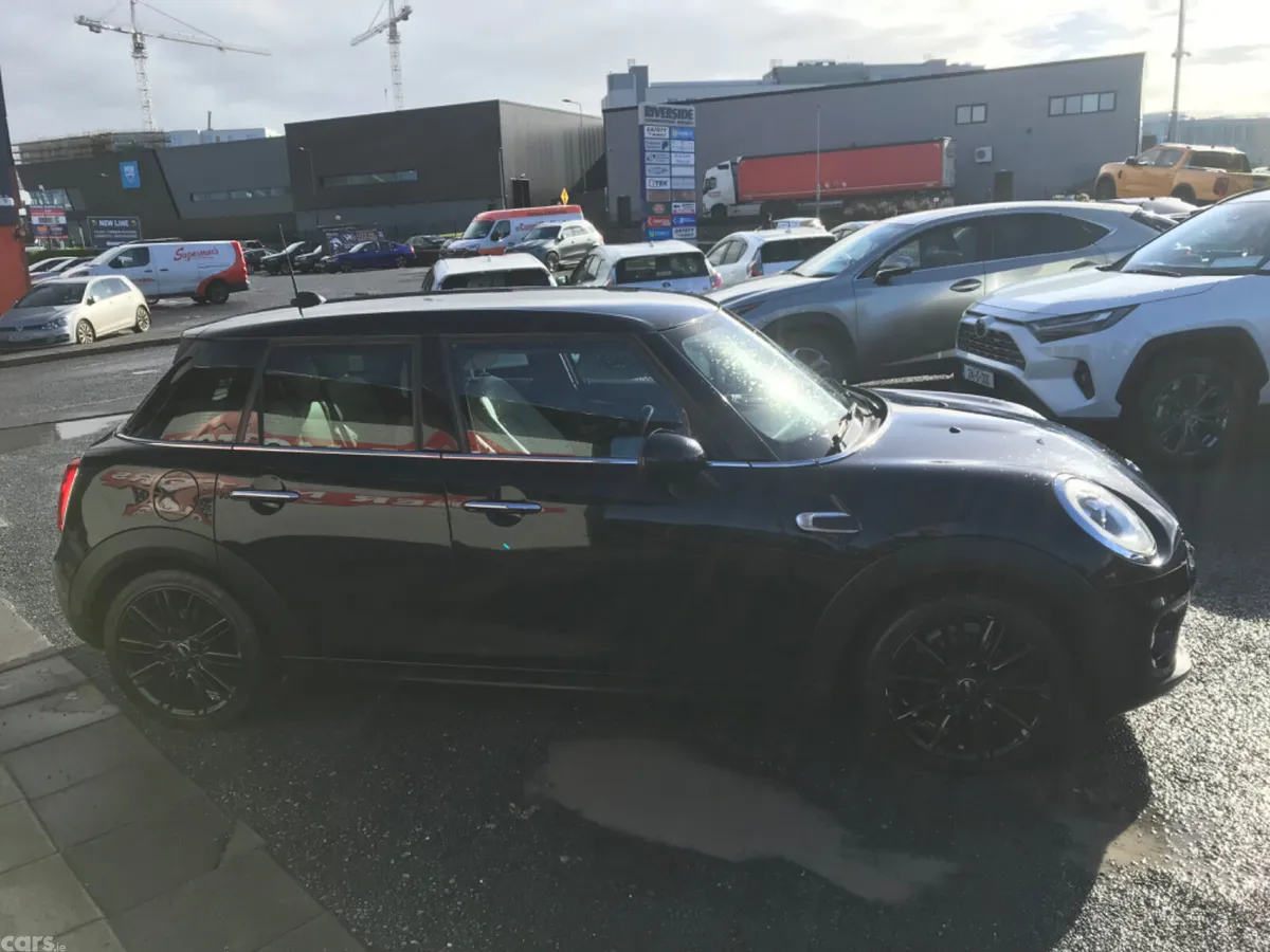 Mini Cooper Hatchback, Petrol, 2016, Black
