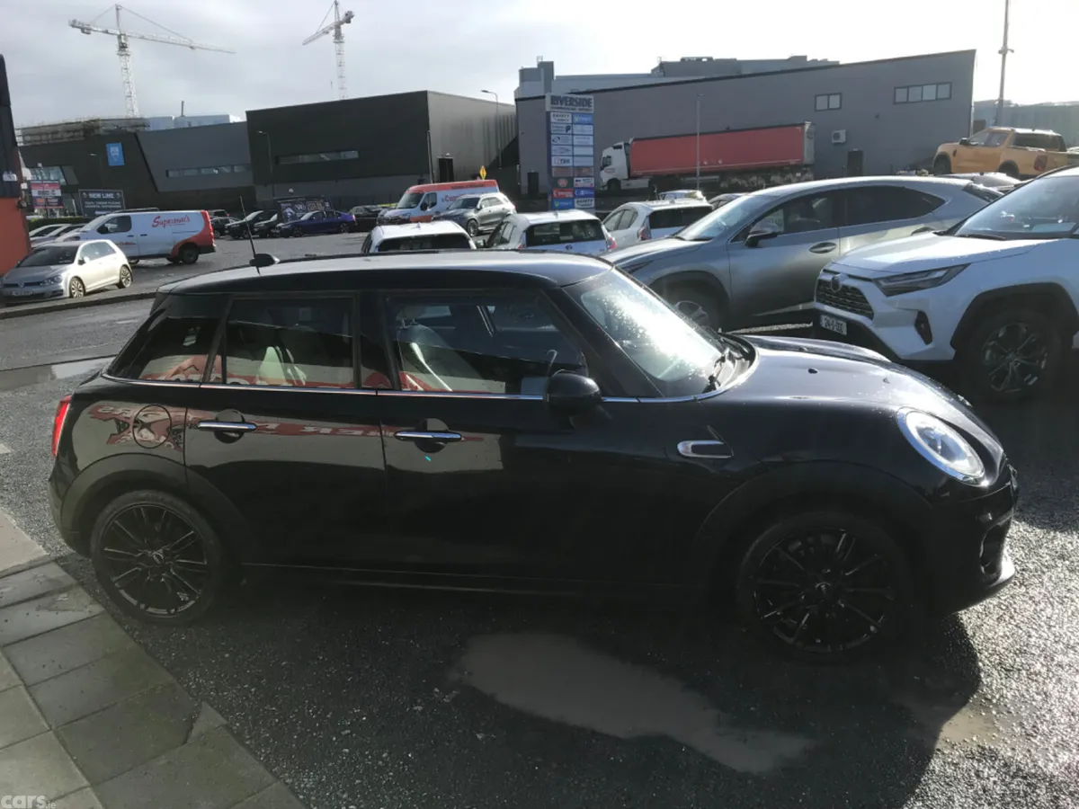Mini Cooper Hatchback, Petrol, 2016, Black