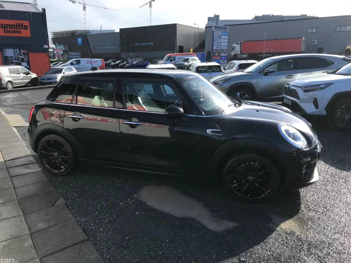 Mini Cooper Hatchback, Petrol, 2016, Black