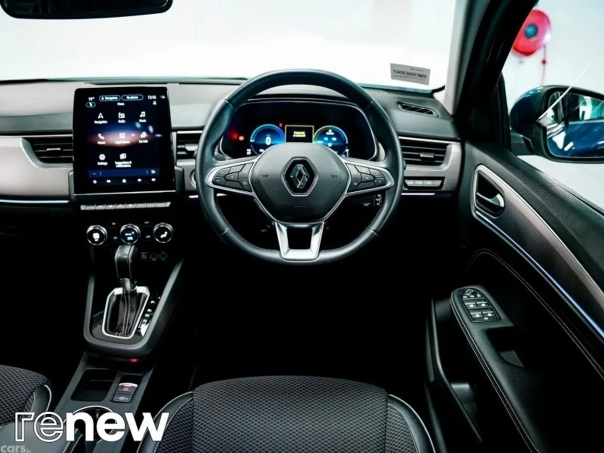 Renault Arkana Hatchback, Petrol, 2023, Blue