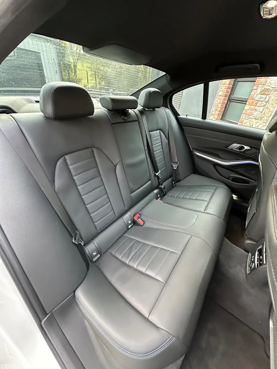 BMW 3-Series Saloon, Diesel, 2019, White