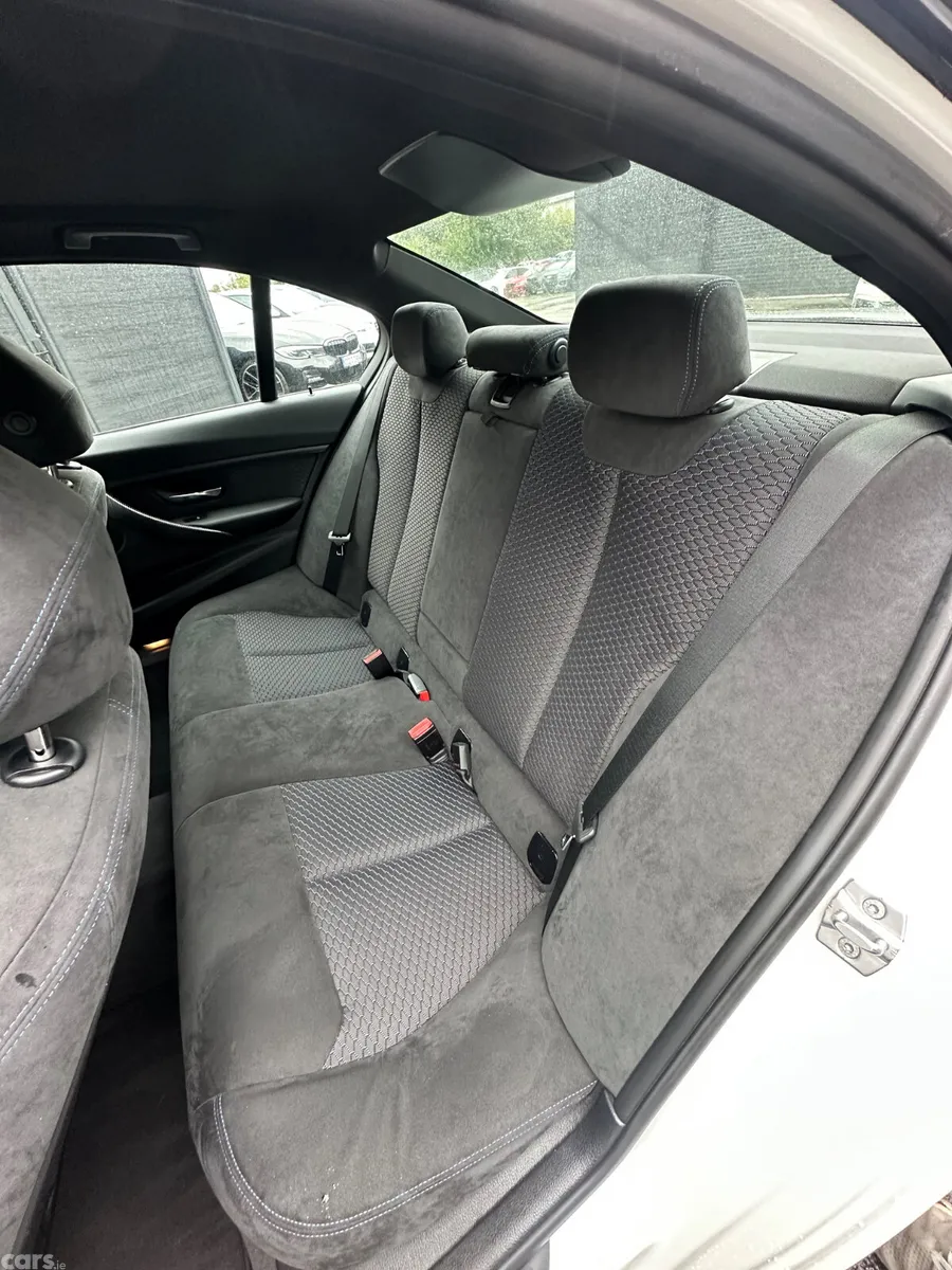 BMW 3-Series Saloon, Diesel, 2013, White