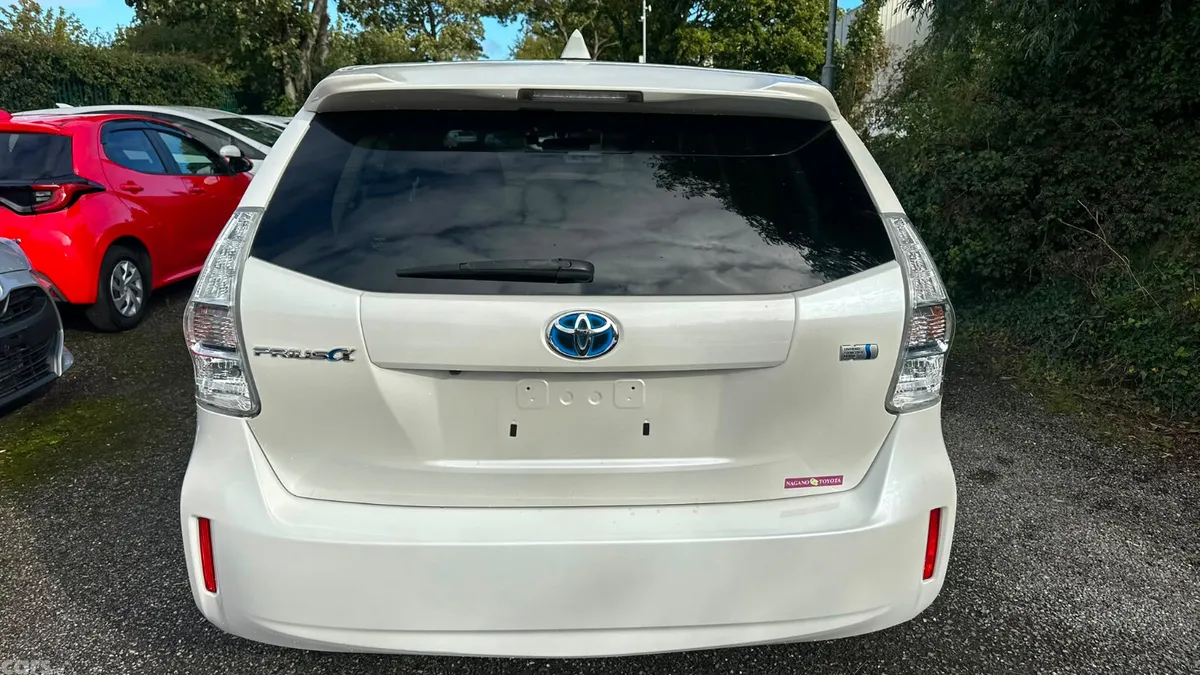 Toyota Prius Estate, Petrol Hybrid, 2015, White