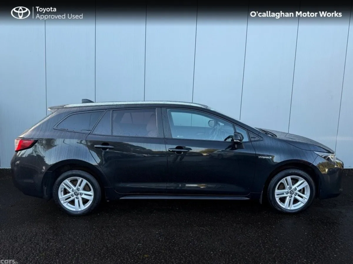 Toyota Corolla Estate, Petrol Hybrid, 2022, Black