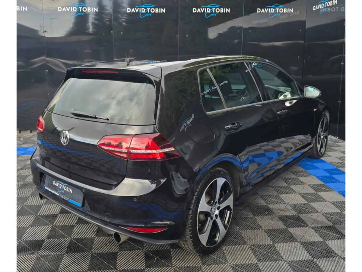 Volkswagen Golf Hatchback, Petrol, 2016, Black