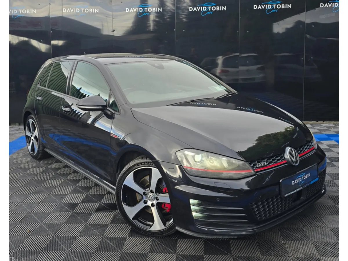 Volkswagen Golf Hatchback, Petrol, 2016, Black